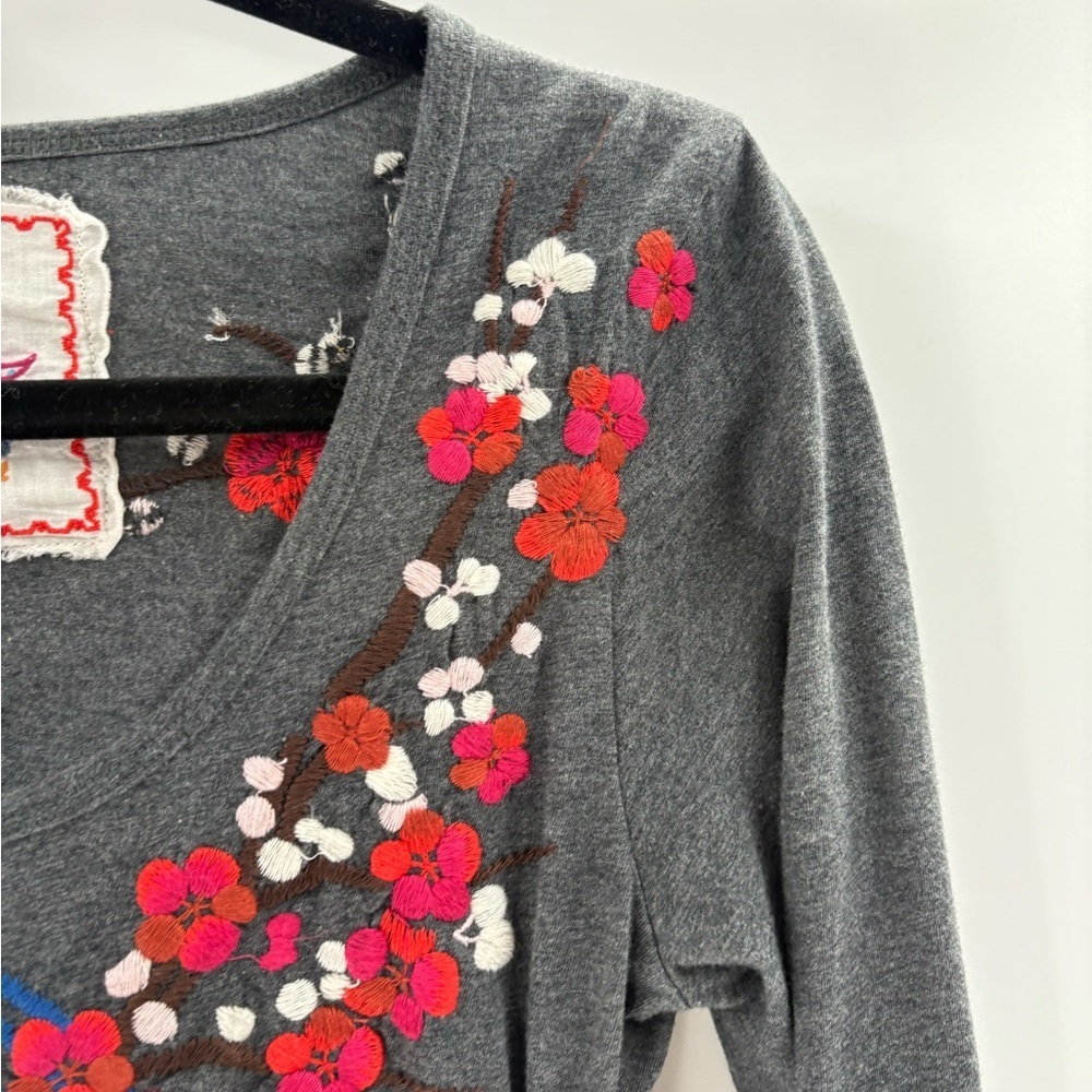 Johnny Was Floral y2k Embroidered Top Fitted Ruched AsianInspired Bird small NWT - Picture 4 of 16